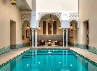 Riad Kniza : Un hébergement d’exception avec piscine à Marrakech